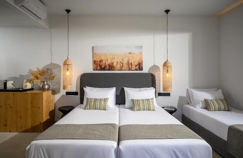 Gournai Apartment | Theros Hani Blue