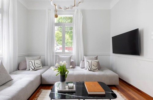 Koukaki Villa | Three Bedroom Acropolis Villa by Idiosyncrasy Collection