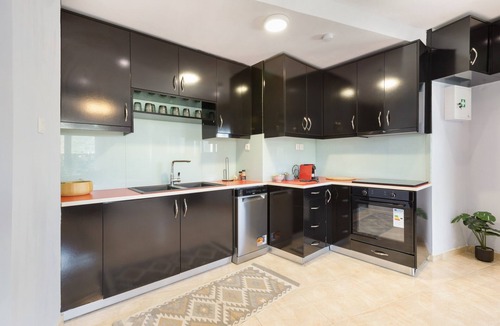 Perivolia Apartment | Three-Bedroom Apartment with Balcony, Hot Tub, Wi-Fi, and Air Conditioning