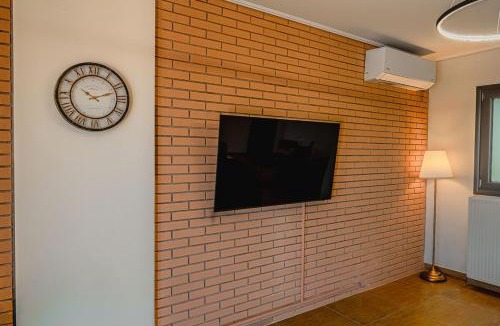 Athens Apartment | Three Bridges Sky Pool&BBQ Residence