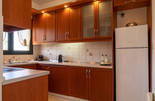 Milatos Beach House | Three Waves Maisonettes | Elena