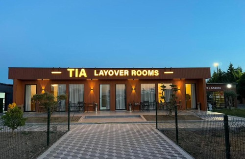 Preze Villa | TIA Layover Rooms