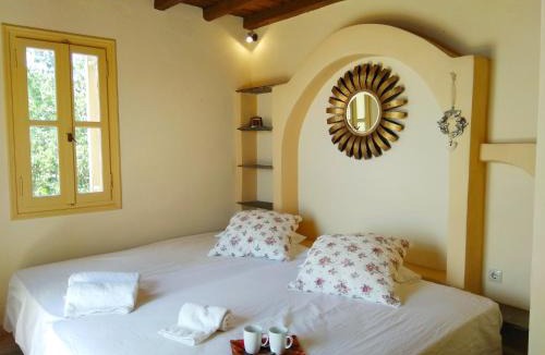 Arnados House | Tinian View Bee Home Maisonette