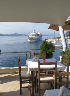 Qender Hotel | Titania Hotel