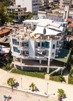 Qender Hotel | Titania Hotel