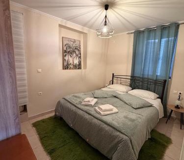 Kiparissia Apartment | To Petrino apartment