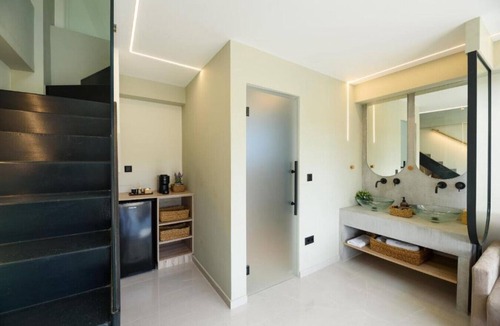 Kassandra Villa | Topaz Suite with Private Pool