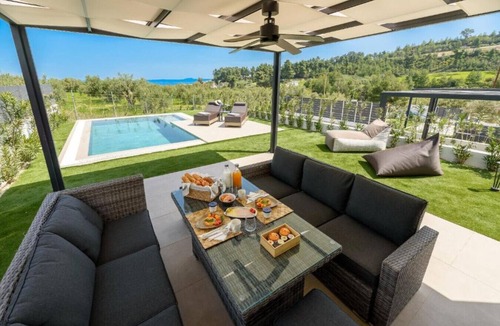 Kassandra Villa | Topaz Suite with Private Pool