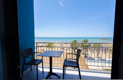 Durres Apartment | Toro Double Room with Sea view