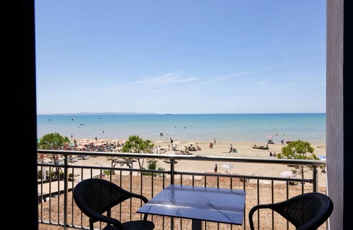 Durres Apartment | Toro Family Room with Sea view