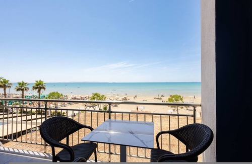 Durres Apartment | Toro Family Room with Sea view
