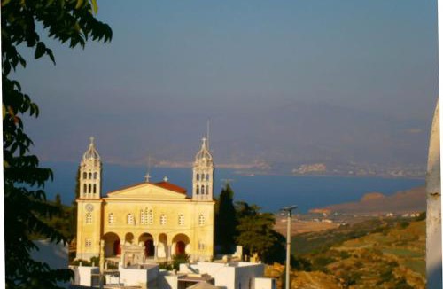 Lefkes Apartment | Traditional Art House in Lefkes by MPS - 1st Floor