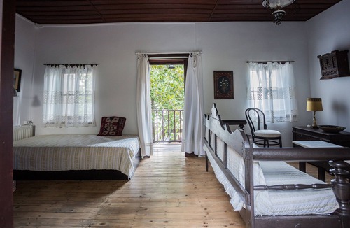Tsagarada Cottage | Traditional cottage Melia with view to Aegean sea