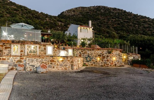 Geropotamos Villa | Traditional Cretan Style Villa