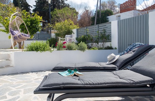Soroni House | Traditional Dream House