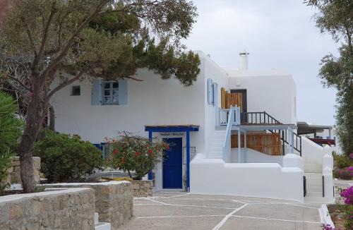 Agios Ioannis Apartment | Traditional dream myconian studio
