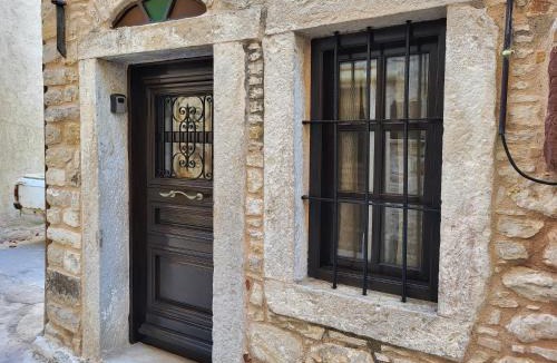 Kalamoti House | Traditional medieval Holiday House In Kalamoti