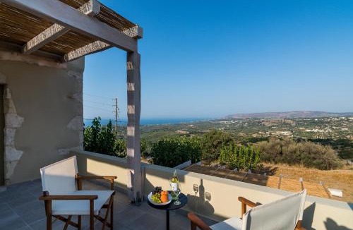 Kastellos Villa | Traditional Stonebuilt Villa Leonanto with Heated Pool, only 5 Km from a Sandy Beach