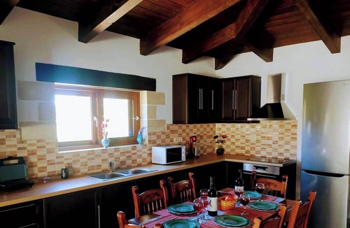 Pemonia Villa | Traditional Villa in Pemonia