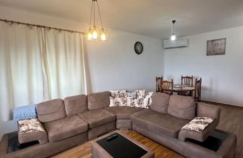 Shkoder Villa | Tranquil Lakehouse