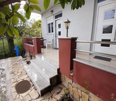 Spanochori Apartment | Tranquil new apartment in inland Lefkada