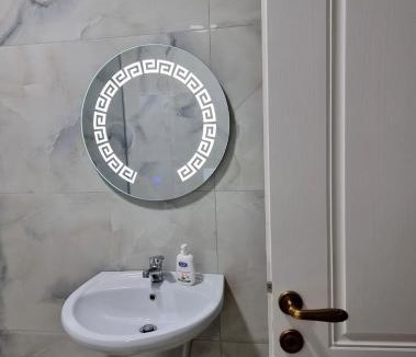 Tushemisht Apartment | Treis Apartment