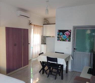 Vlore Cabin | TRiAD