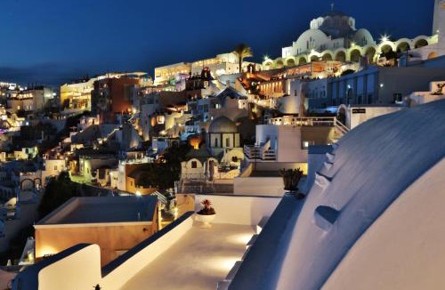 Fira Villa | Trieris Villa & Suites