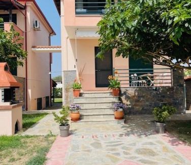Ormos Panagias House | Trifili Villas