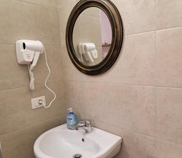 Vlore Villa | Troi beach house