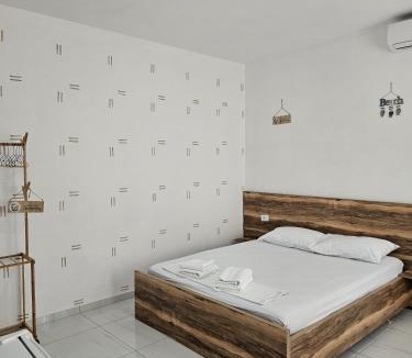 Vlore Villa | Troi beach house