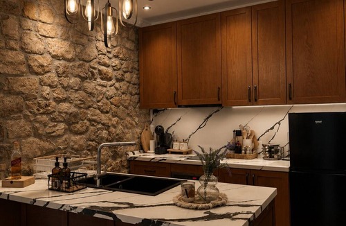 Kruje House | TS Villa-Mountain Views, Fireplace & Rustic Luxury