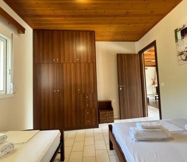 Kiparissia Apartment | -Tsiakos Apartment- in Vryses