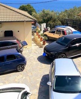 Keramidi Apartment | Tsonos Apartments