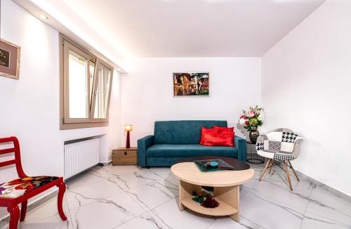 Karvelas Apartment | Tutti Fruti