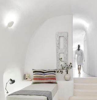 Megalochori Villa | Two Authentic Cave Houses with Private Courtyard Garden
