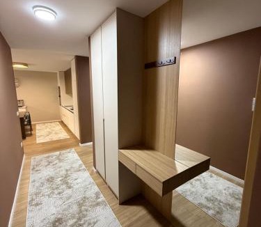 Kolovicë Apartment | Uma's Apartment - Center of Pristina