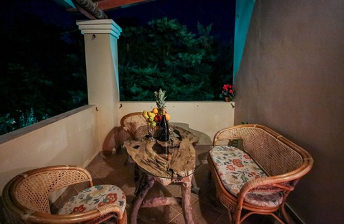 Akrotiri Villa | Unique View Villa Near to City