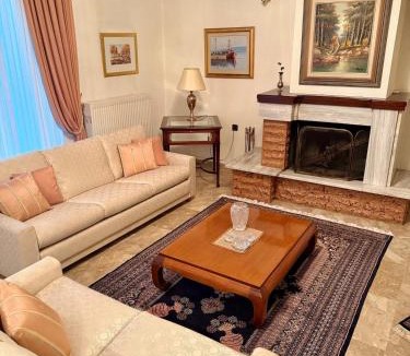 Trikala Apartment | Urban Elegance - Trikala