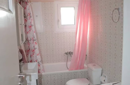 Agios Dimitrios Condo | Urban House