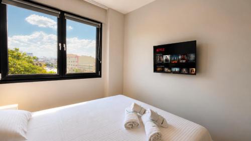 Ampelokipoi-Menemeni Apartment | Urban Rail by InFox Suites