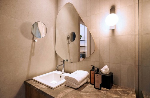 Piraeus Apartment | Urban Residence: Stylish comfort in the heart of Piraeus.