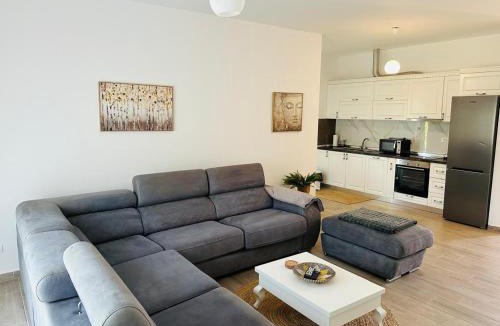 Qerek Villa | Valamar Deluxe Beachfront Villa