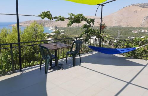 Qeparo Bed & Breakfast | Valentina Rooms