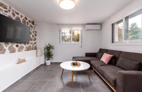 Limni Apartment | Valentina's apartment