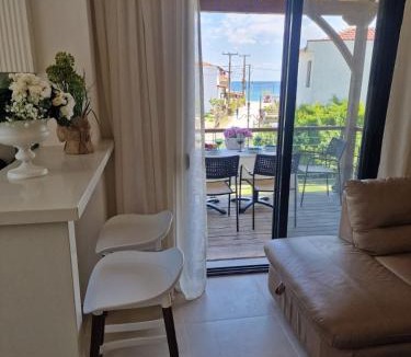 Kalamitsi Apartment | Valia's Kalamitsi Seaside Apartment