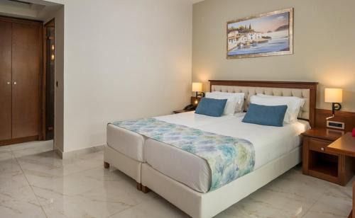 Paralia Kourna Hotel | Vantaris Palace