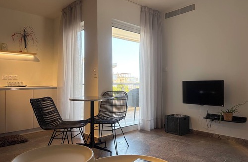 Varkiza Apartment | Varkiza Seaside Retreat/Elegant Coastal Escape