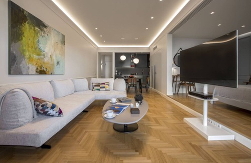 Ilisia Apartment | Vas. Sofias 96 · Chic central Athens apartment at