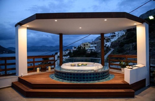 Kamari Apartment | Vasilis Studios
